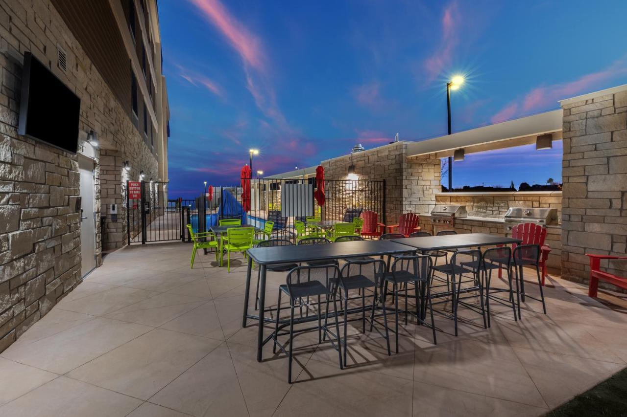Home2 Suites By Hilton Midland East, Tx Bagian luar foto